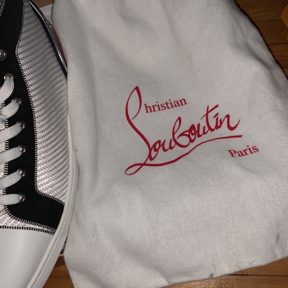 Red bottom - Picture 6 of 6